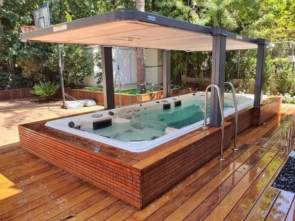 Hot Tub Pool And Outdoor Kitchen Cost Legend 16ft To 20ft