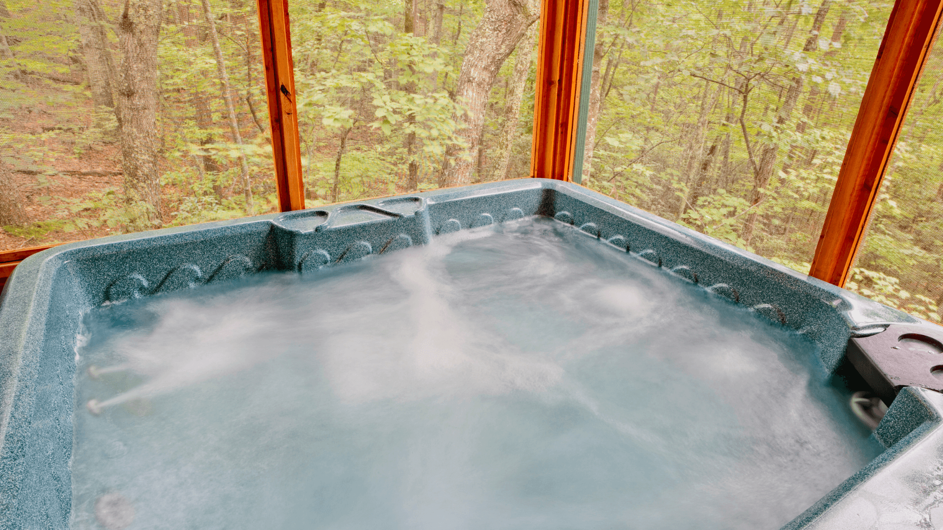 small hot tubs(2) small hot tubs(2)