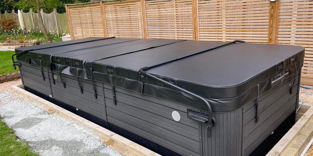 Hot tub cover 2 Hot tub cover 2