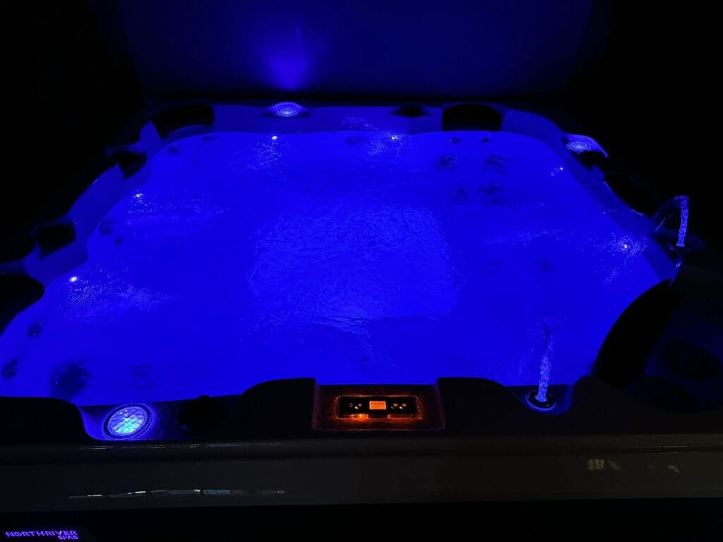Aquarius - Scunthorpe Hot Tub Megastore