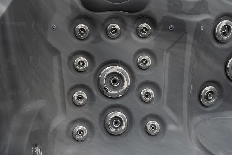 62749