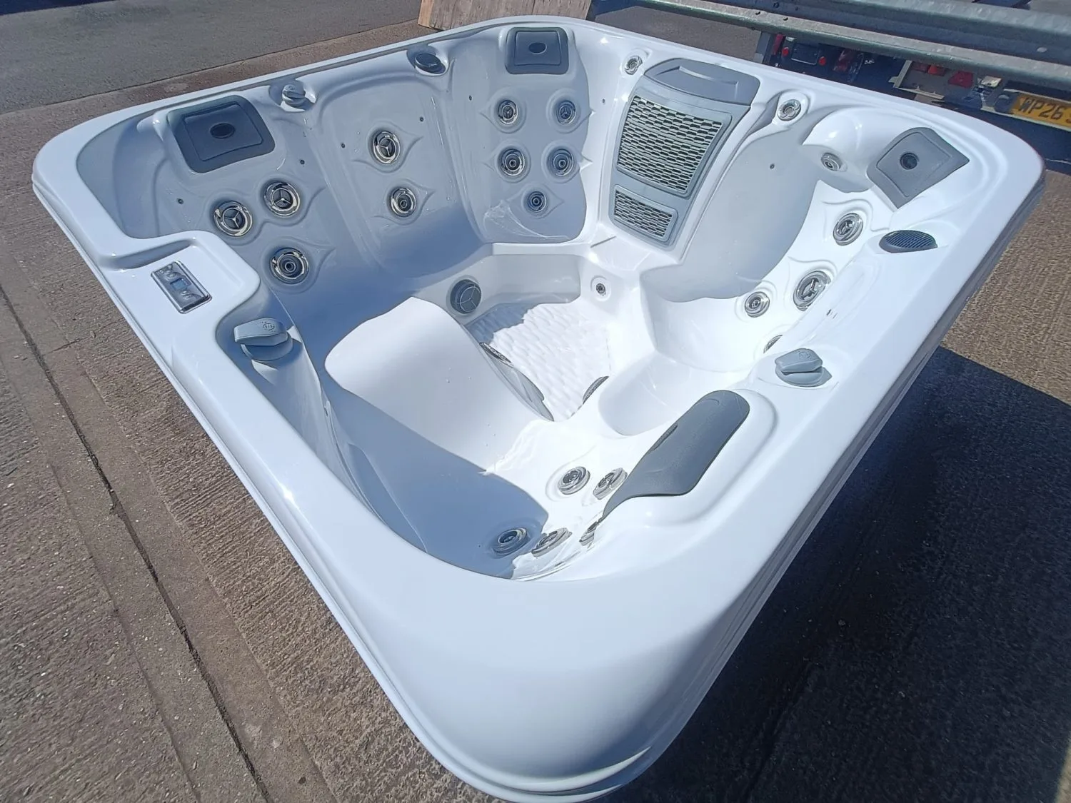 Thermal Hydro Hot Tub