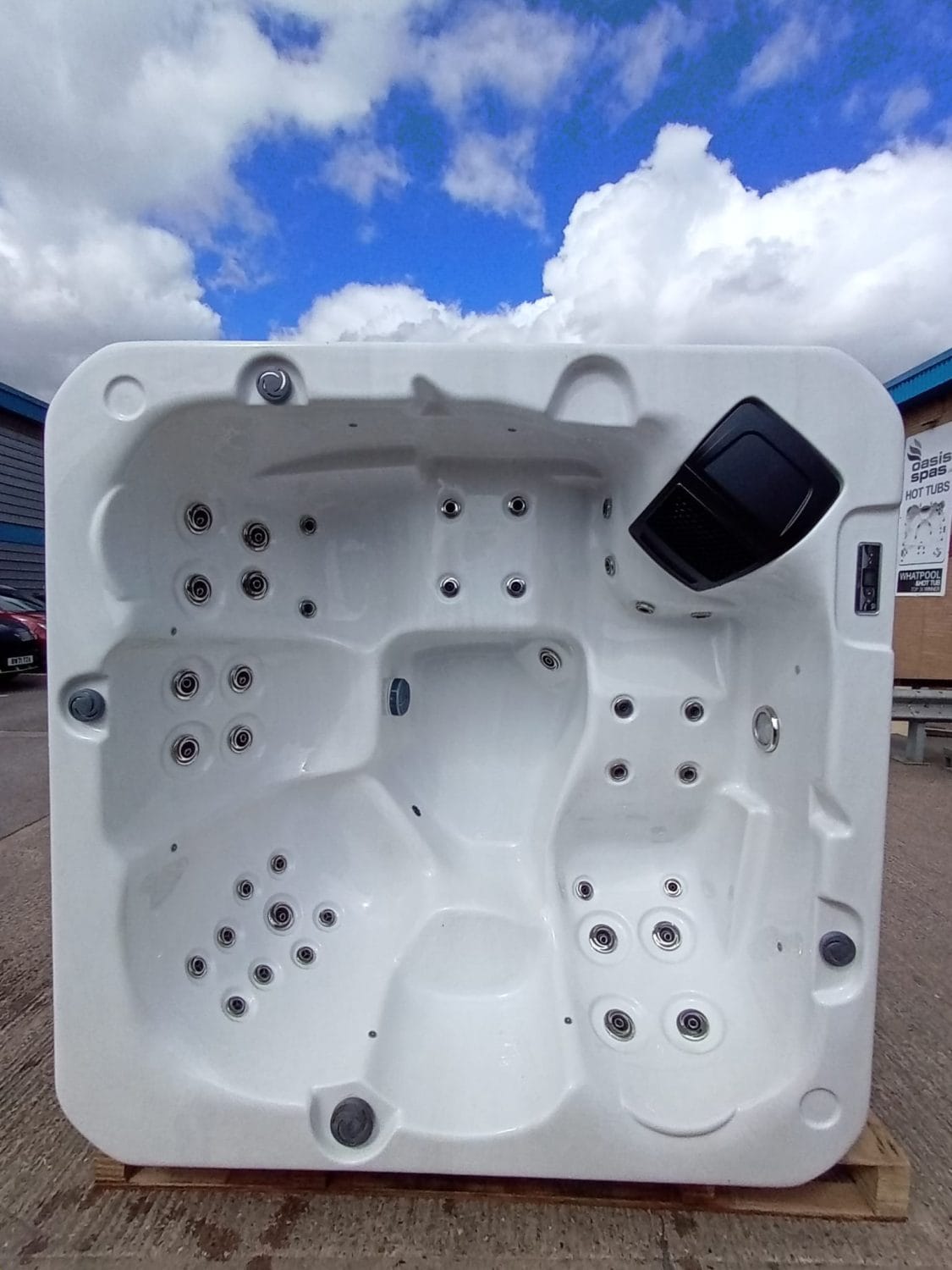Verona Hot Tub