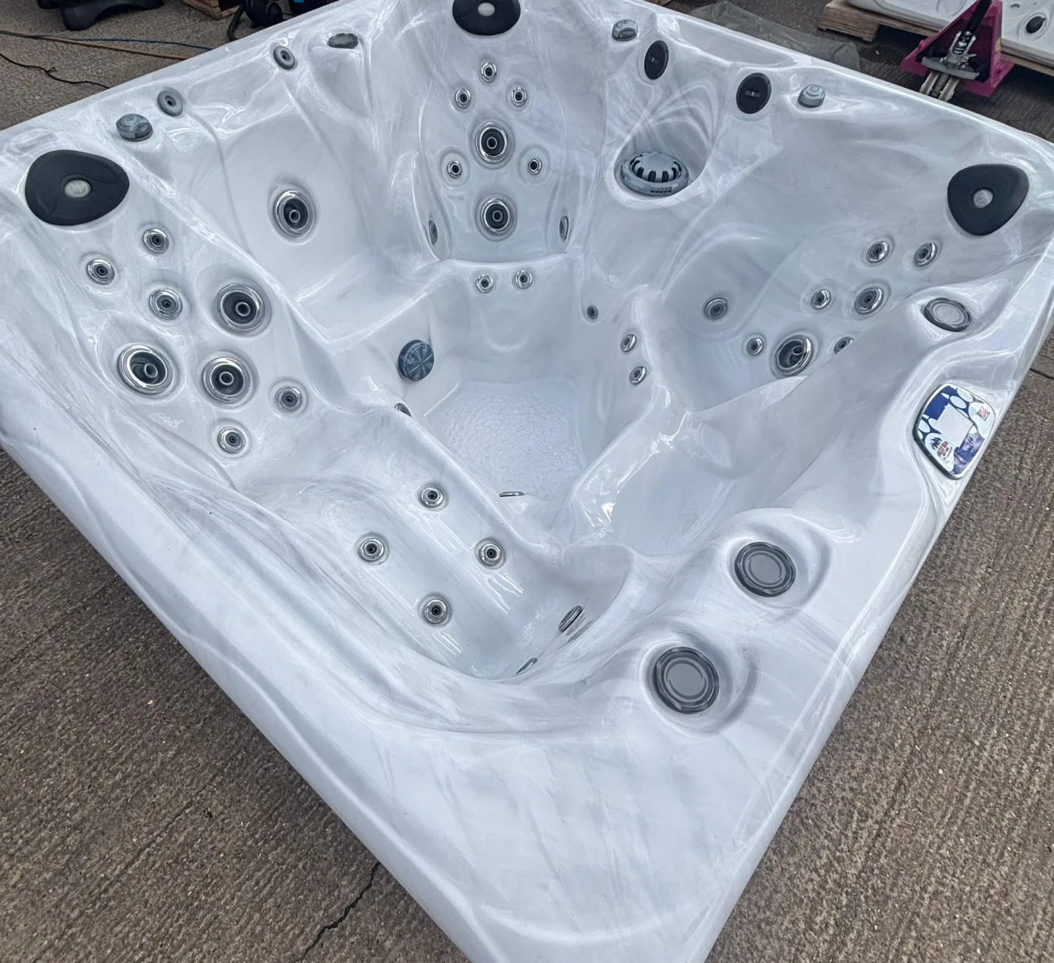 Grizzly Bear Hot Tub