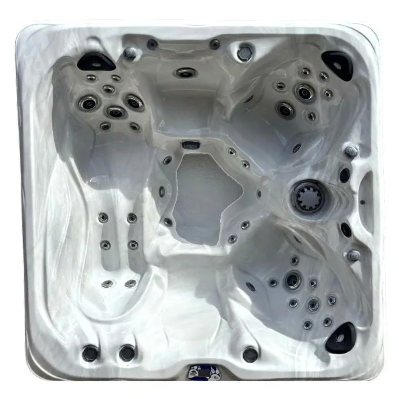 Grizzly Bear Hot Tub
